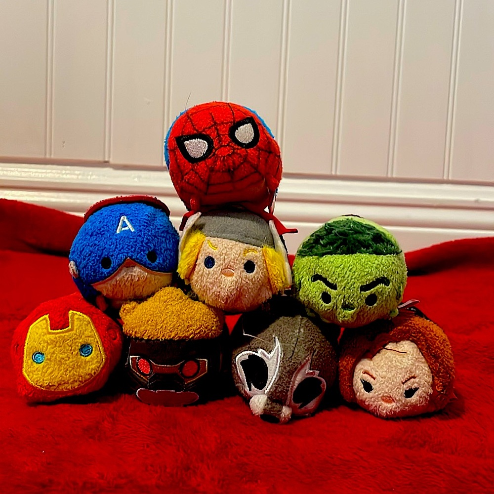 Disney Tsum Tsum plush Marvel themed lot of 8